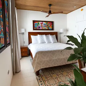 Casa Wilson 3*, San Juan Puerto Rico